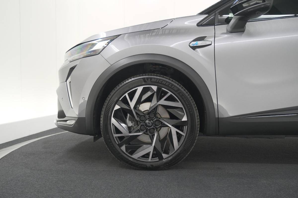 Renault Captur Renault Captur 1.8 E-Tech full hybrid 160 esprit Alpine | 360 Camera | Dodehoekdetectie | Adaptieve Cruise Control | Navigatie