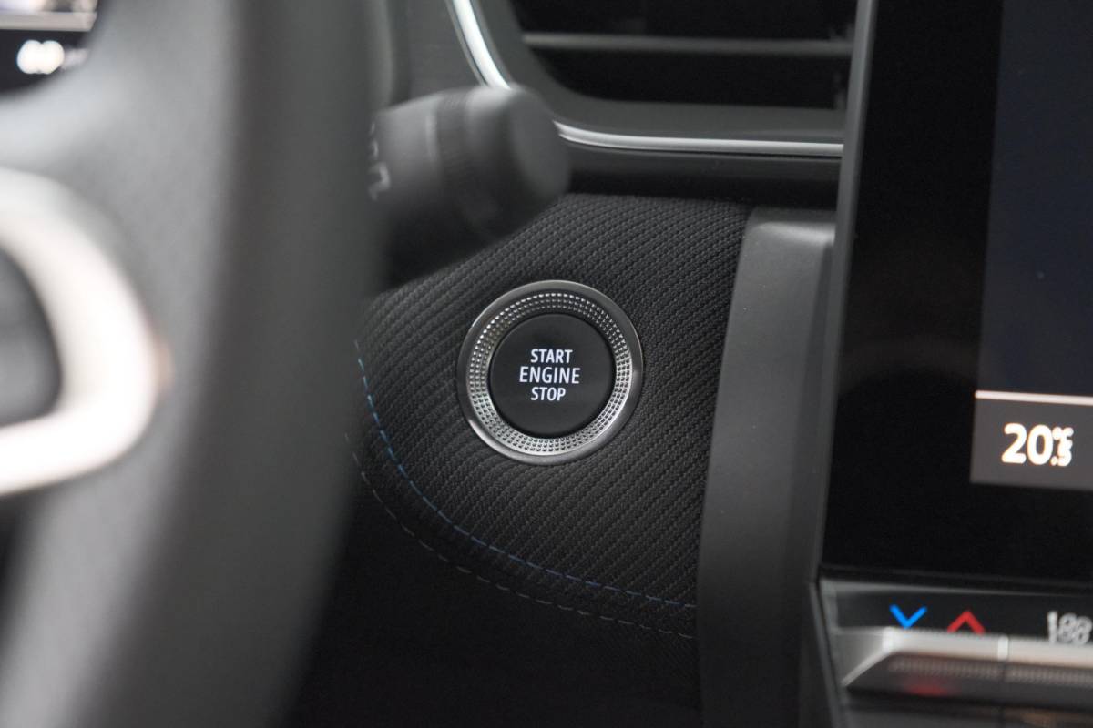 Renault Captur Renault Captur 1.8 E-Tech full hybrid 160 esprit Alpine | 360 Camera | Dodehoekdetectie | Adaptieve Cruise Control | Navigatie