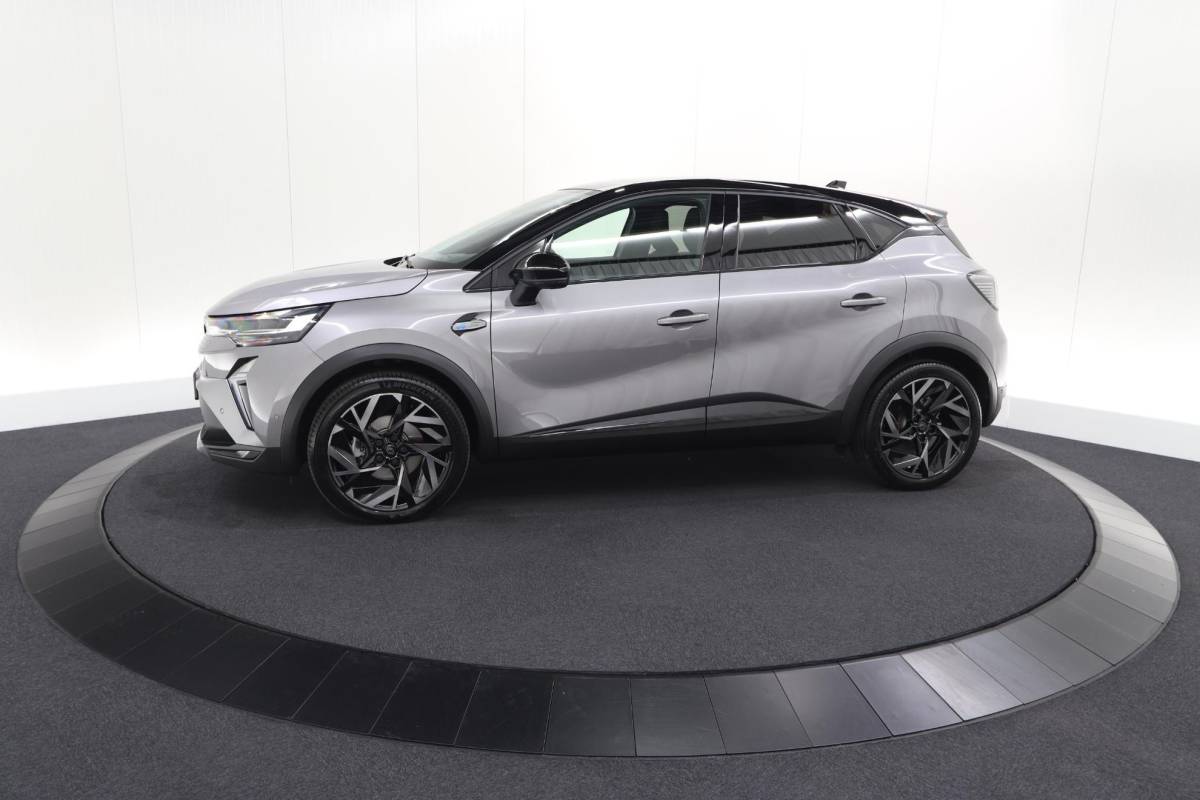 Renault Captur Renault Captur 1.8 E-Tech full hybrid 160 esprit Alpine | 360 Camera | Dodehoekdetectie | Adaptieve Cruise Control | Navigatie