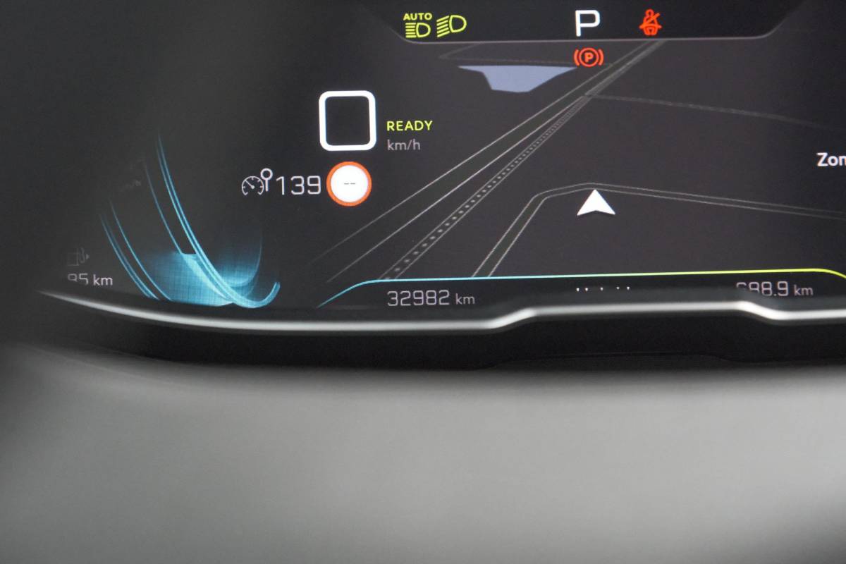 Peugeot 3008 Peugeot 3008 1.6 PLUG-IN HYbrid 225 Allure | Camera | Dodehoekdetectie | Navigatie