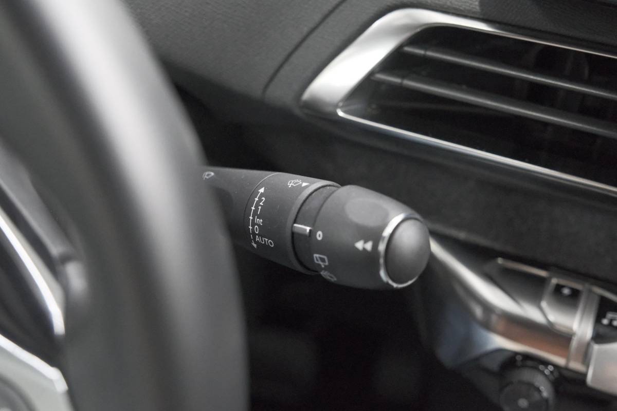 Peugeot 3008 Peugeot 3008 1.6 PLUG-IN HYbrid 225 Allure | Camera | Dodehoekdetectie | Navigatie