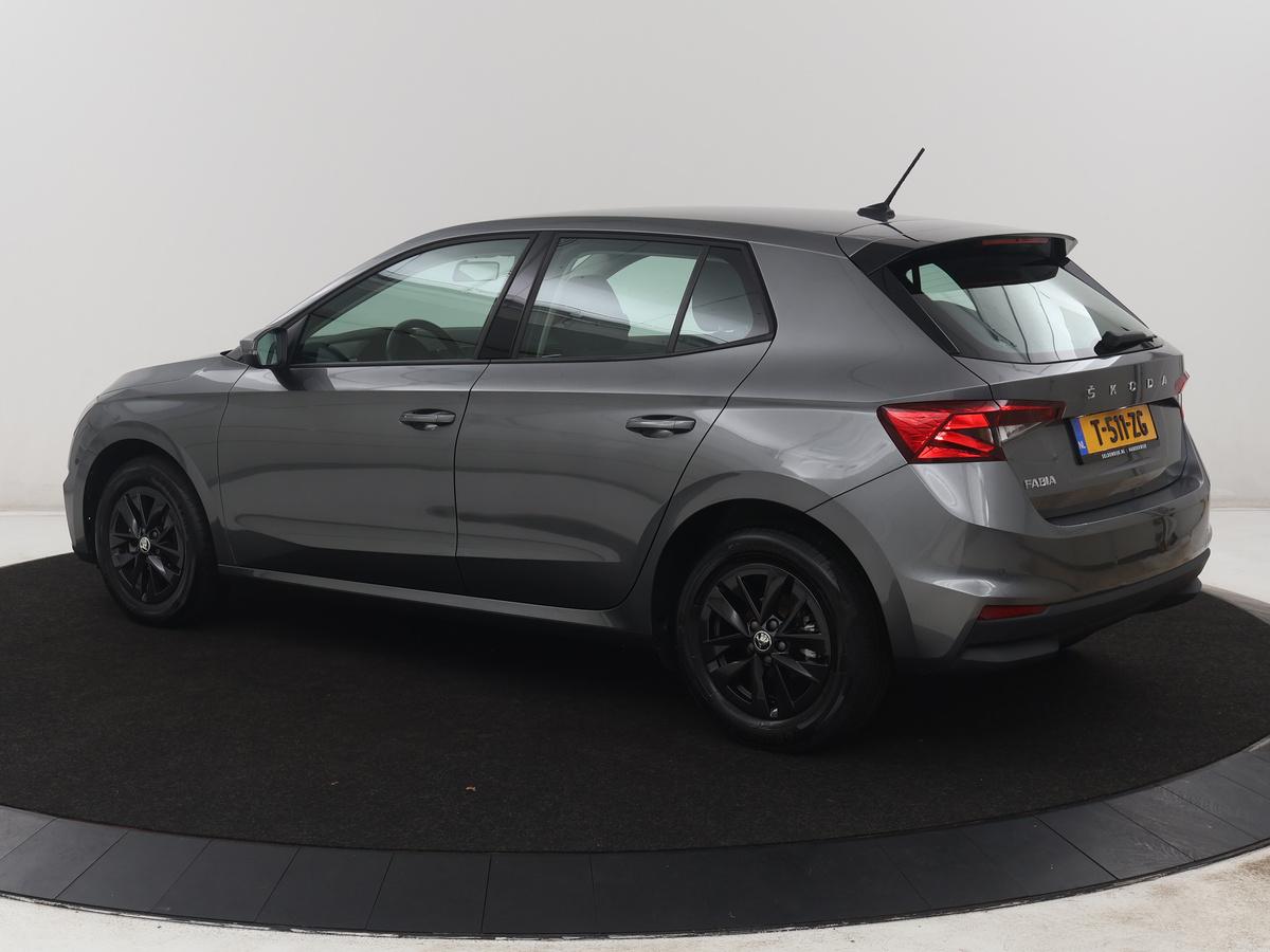 Škoda Fabia Skoda Fabia 1.0 MPI Ambition | Black Line | Cruise control | Park assist |  Lederen stuurwiel | Carplay | Lichtmetaal 15” |