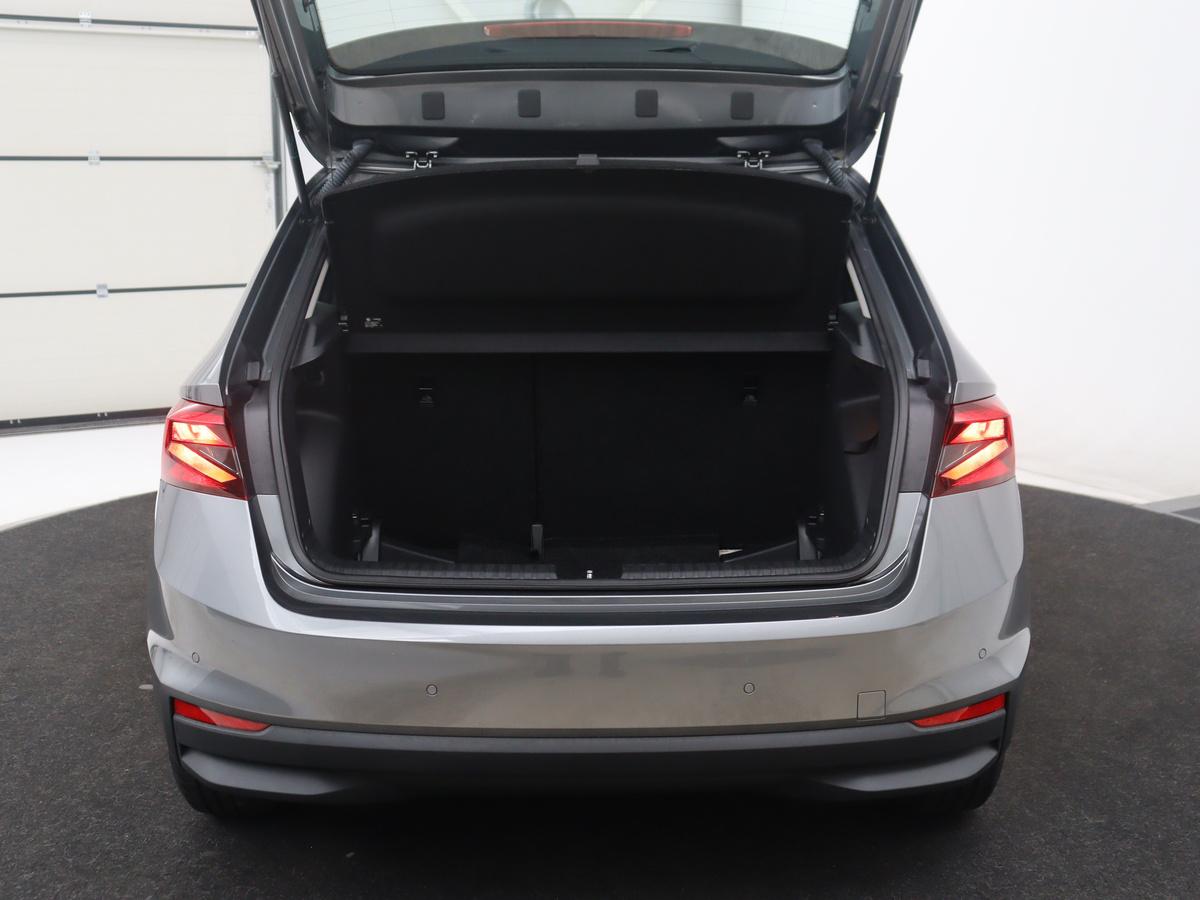 Škoda Fabia Skoda Fabia 1.0 MPI Ambition | Black Line | Cruise control | Park assist |  Lederen stuurwiel | Carplay | Lichtmetaal 15” |