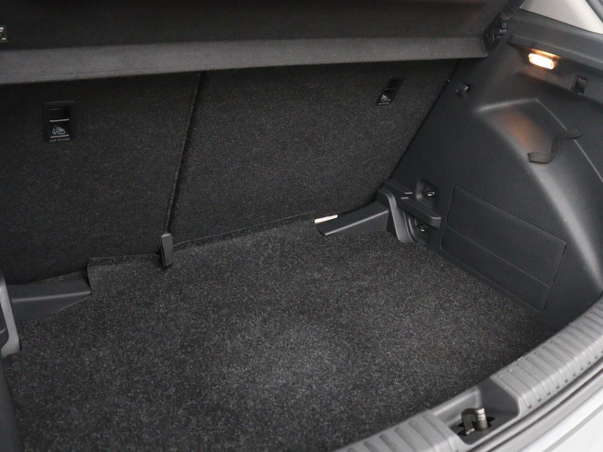 Škoda Fabia Skoda Fabia 1.0 MPI Ambition | Black Line | Cruise control | Park assist |  Lederen stuurwiel | Carplay | Lichtmetaal 15” |