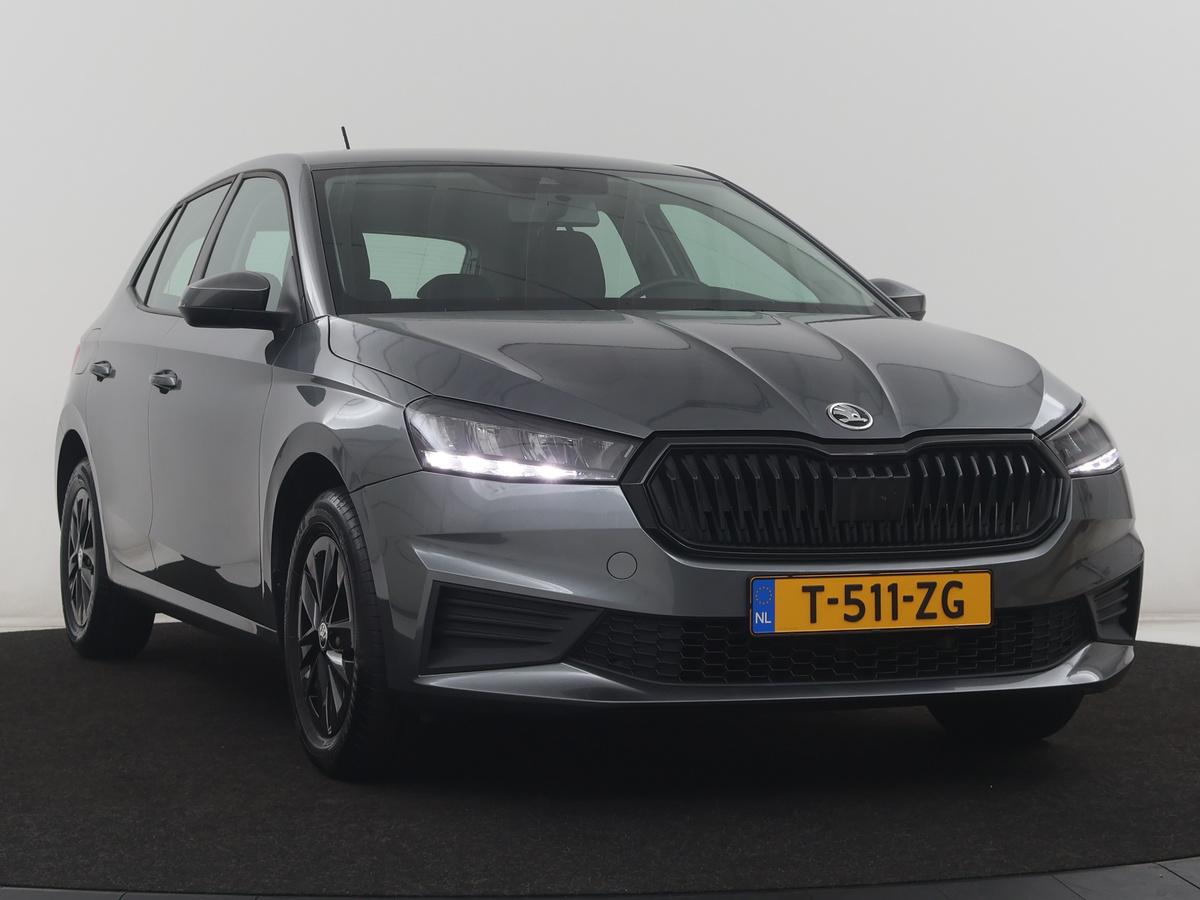 Škoda Fabia Skoda Fabia 1.0 MPI Ambition | Black Line | Cruise control | Park assist |  Lederen stuurwiel | Carplay | Lichtmetaal 15” |