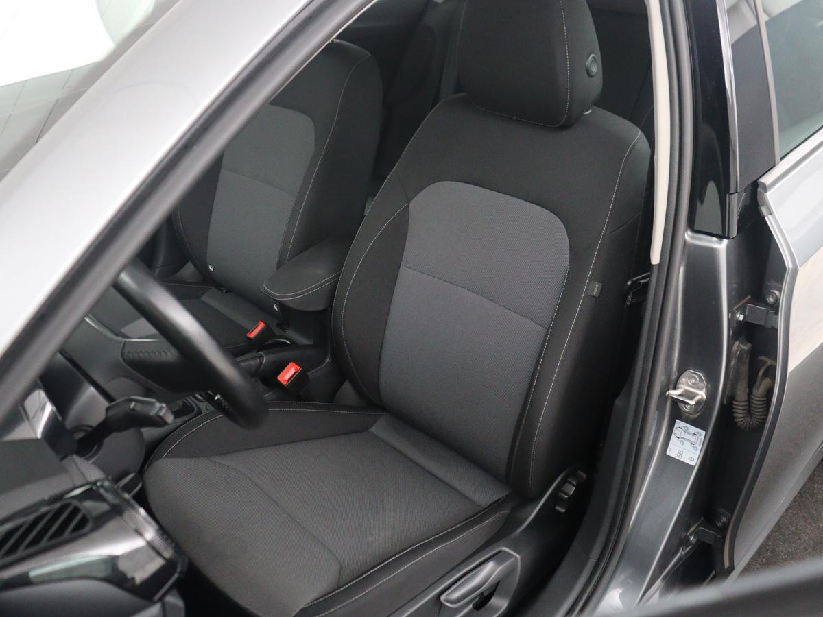 Škoda Fabia Skoda Fabia 1.0 MPI Ambition | Black Line | Cruise control | Park assist |  Lederen stuurwiel | Carplay | Lichtmetaal 15” |