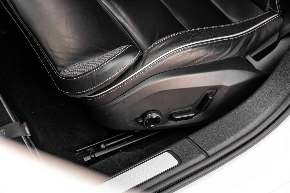 Volvo V60 Volvo V60 2.0 T6 Recharge AWD R-Design PHEV 335 PK ACC Leder Memory 19”