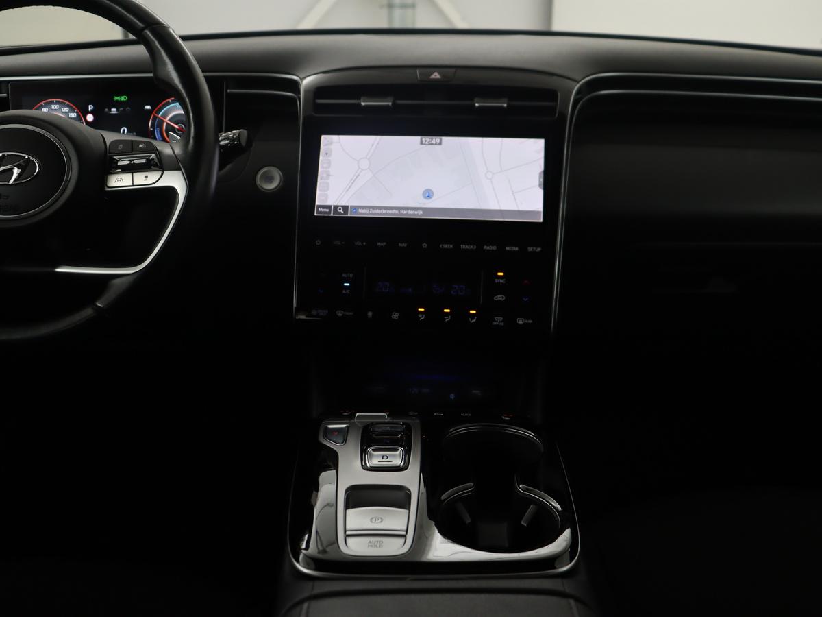 Hyundai Tucson Hyundai Tucson 1.6 T-GDI HEV Comfort Smart | Trekhaak | Adaptive cruise | Stuur/stoel verwarming | Climate control | Carplay | Camera | Park assist | Full LED | KRELL Sound |