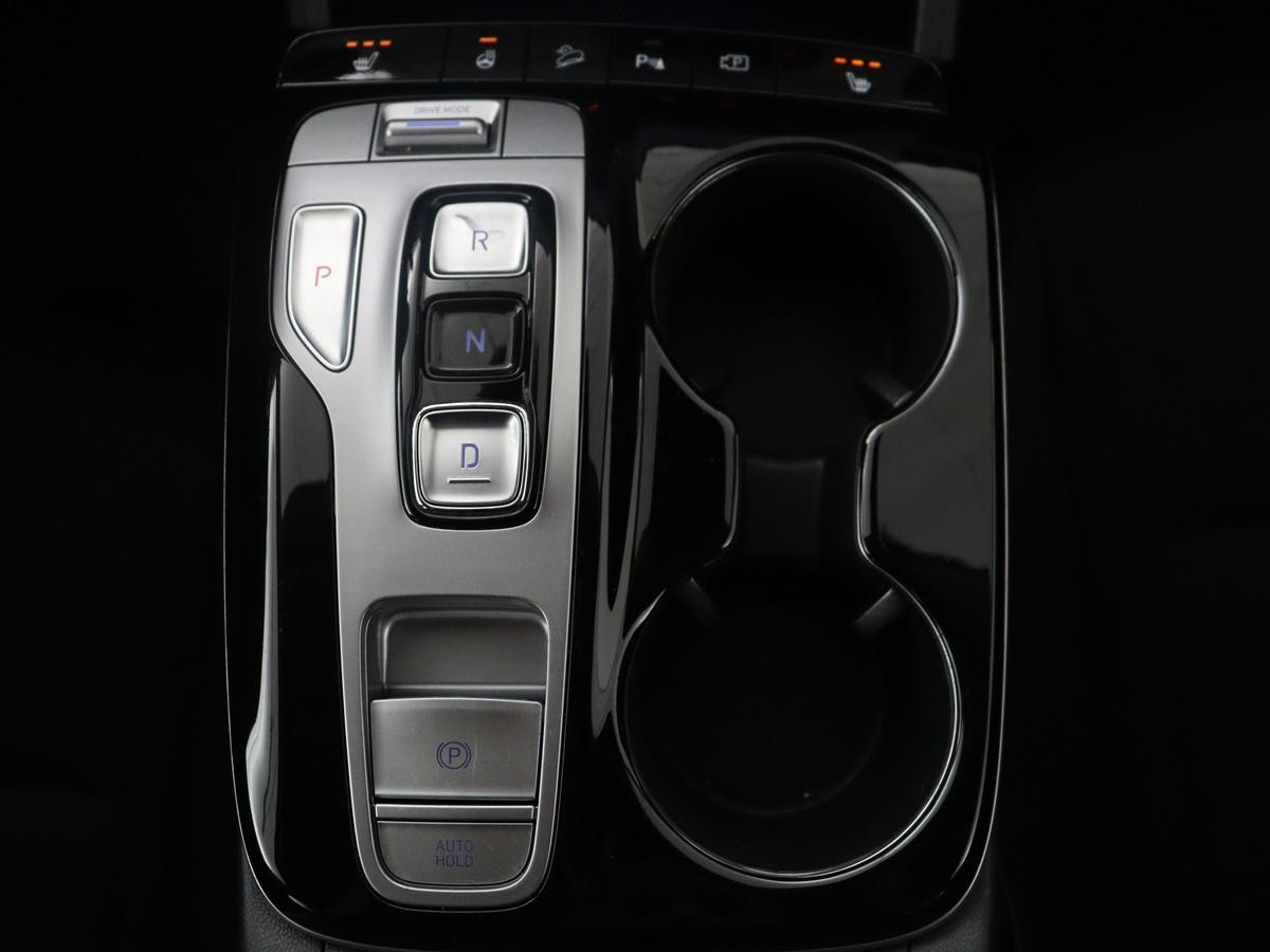 Hyundai Tucson Hyundai Tucson 1.6 T-GDI HEV Comfort Smart | Trekhaak | Adaptive cruise | Stuur/stoel verwarming | Climate control | Carplay | Camera | Park assist | Full LED | KRELL Sound |