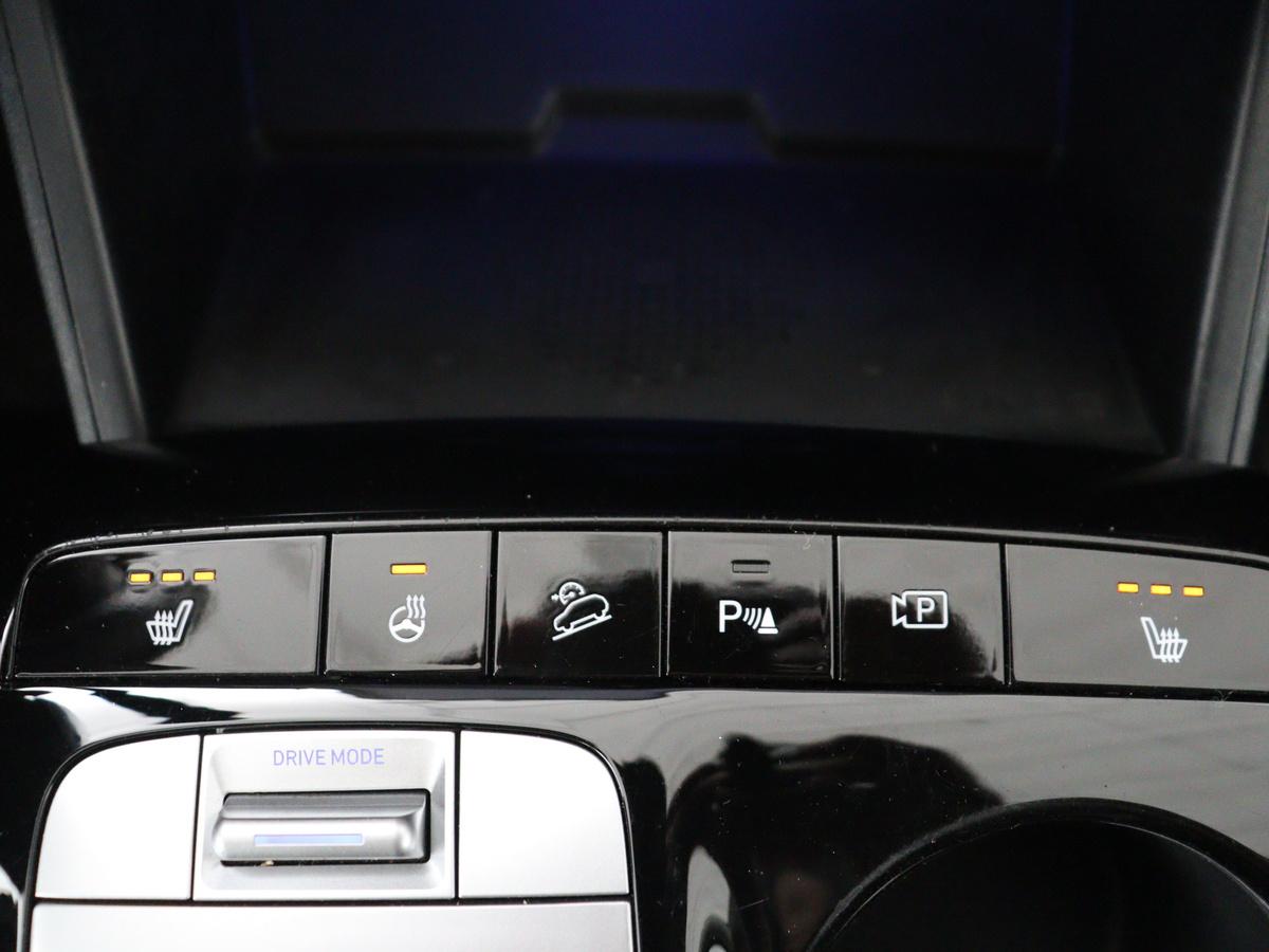 Hyundai Tucson Hyundai Tucson 1.6 T-GDI HEV Comfort Smart | Trekhaak | Adaptive cruise | Stuur/stoel verwarming | Climate control | Carplay | Camera | Park assist | Full LED | KRELL Sound |