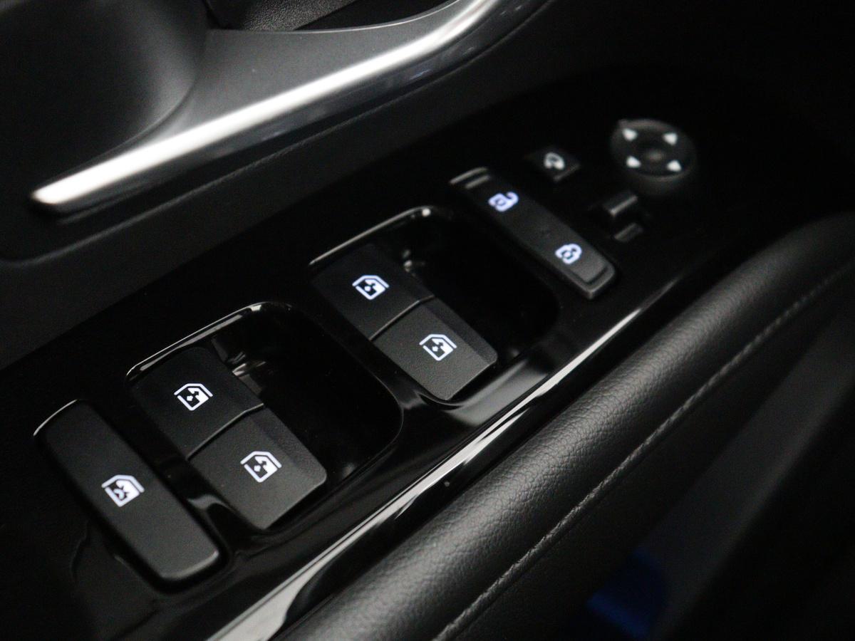 Hyundai Tucson Hyundai Tucson 1.6 T-GDI HEV Comfort Smart | Trekhaak | Adaptive cruise | Stuur/stoel verwarming | Climate control | Carplay | Camera | Park assist | Full LED | KRELL Sound |
