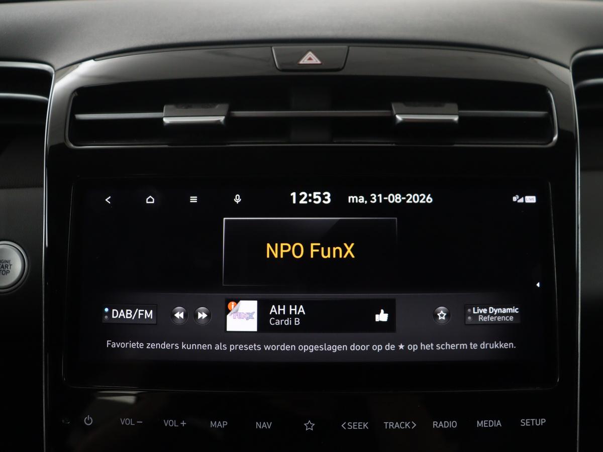 Hyundai Tucson Hyundai Tucson 1.6 T-GDI HEV Comfort Smart | Trekhaak | Adaptive cruise | Stuur/stoel verwarming | Climate control | Carplay | Camera | Park assist | Full LED | KRELL Sound |