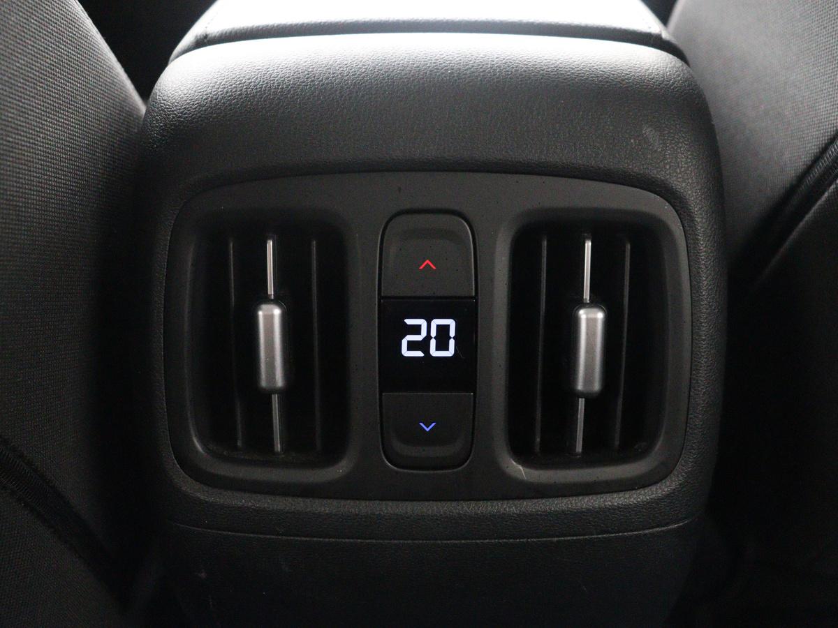 Hyundai Tucson Hyundai Tucson 1.6 T-GDI HEV Comfort Smart | Trekhaak | Adaptive cruise | Stuur/stoel verwarming | Climate control | Carplay | Camera | Park assist | Full LED | KRELL Sound |