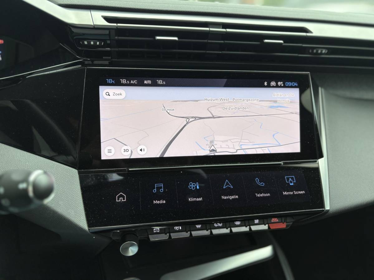 Peugeot 308 Peugeot 308 1.2T 130pk Allure Pack Business | Dodehoek detectie | Adaptieve Cruise | Keyless | Achteruitrijcamera | LED Verlichting | Parkeersensoren | Navigatie