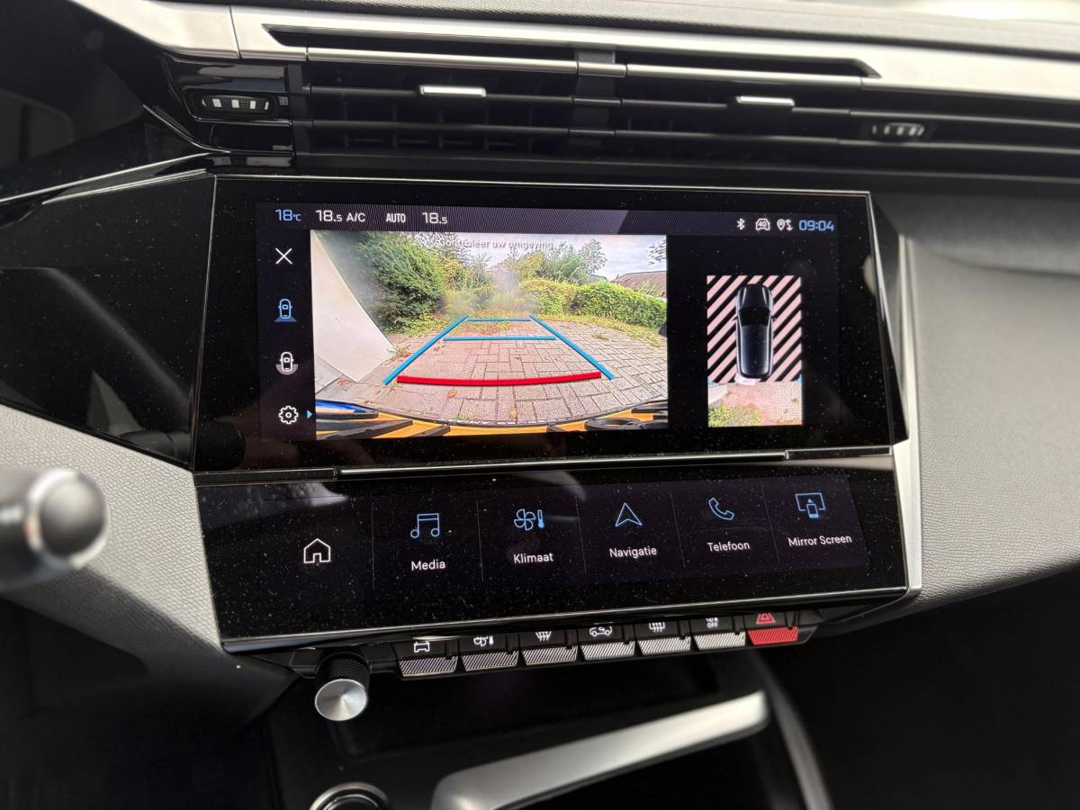 Peugeot 308 Peugeot 308 1.2T 130pk Allure Pack Business | Dodehoek detectie | Adaptieve Cruise | Keyless | Achteruitrijcamera | LED Verlichting | Parkeersensoren | Navigatie