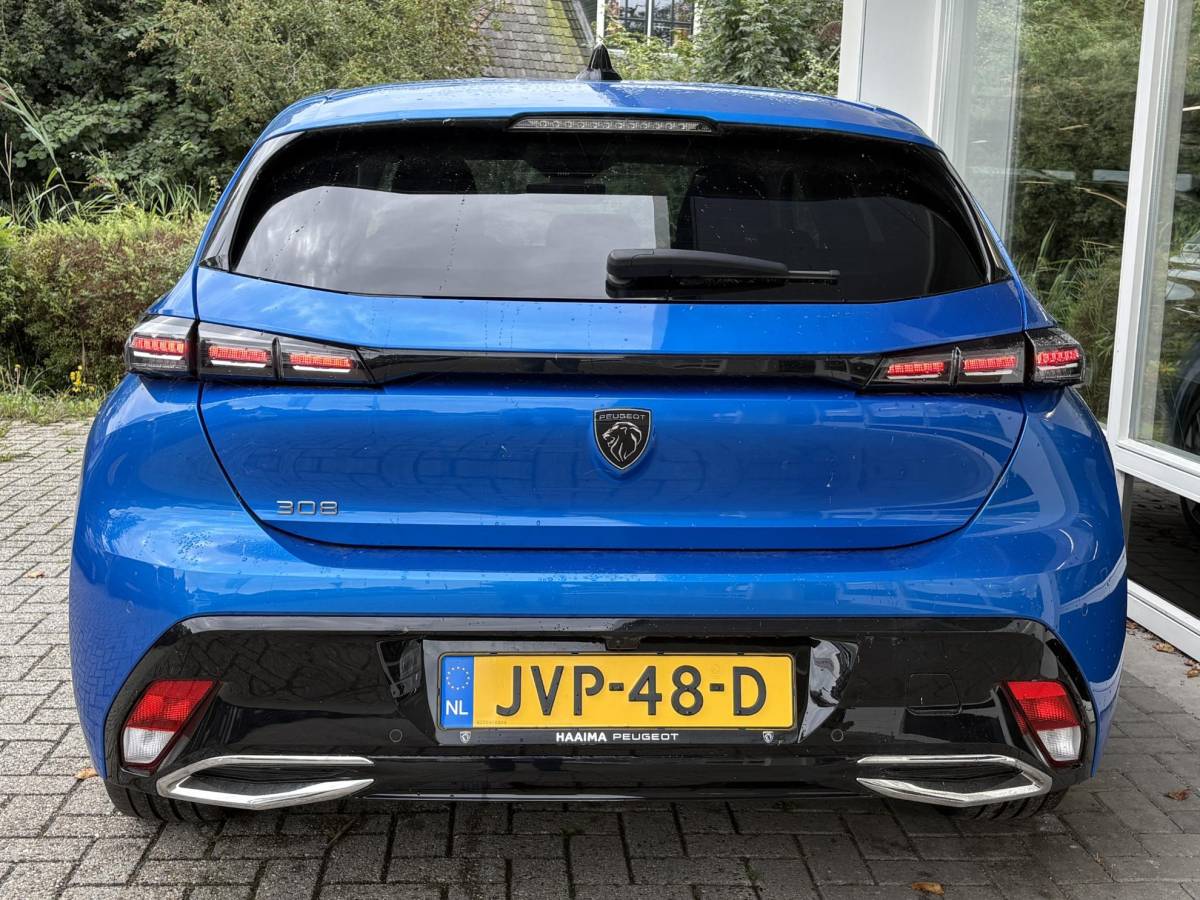Peugeot 308 Peugeot 308 1.2T 130pk Allure Pack Business | Dodehoek detectie | Adaptieve Cruise | Keyless | Achteruitrijcamera | LED Verlichting | Parkeersensoren | Navigatie