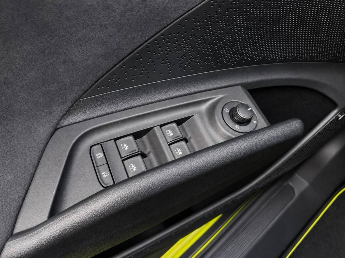 Škoda Elroq Škoda Elroq 85X RS 250kW/340 PK 4×4 Elektrische aandrijving | Business upgrade pakket – advanced | 21″ inch velgen Vision | Trekhaak wegklapbaar