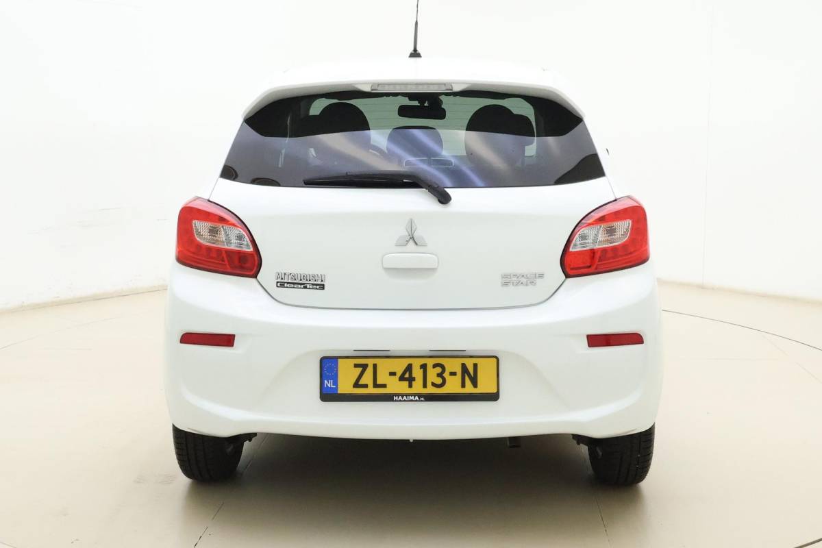 Mitsubishi Space Star Mitsubishi Space Star 1.0 Active | 70PK | Navigatie | Airco | Apple Carplay | Android Auto | Lichtmetalen Velgen | Bluetooth | Privacy Glas |