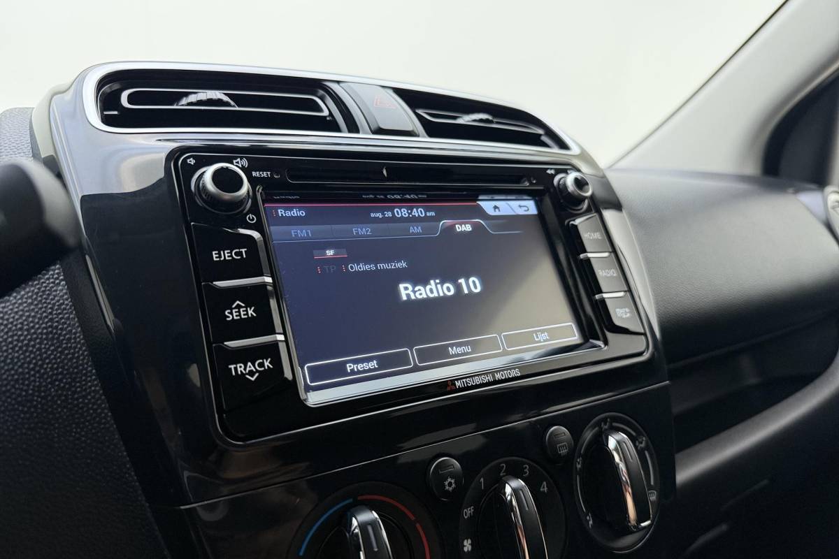 Mitsubishi Space Star Mitsubishi Space Star 1.0 Active | 70PK | Navigatie | Airco | Apple Carplay | Android Auto | Lichtmetalen Velgen | Bluetooth | Privacy Glas |