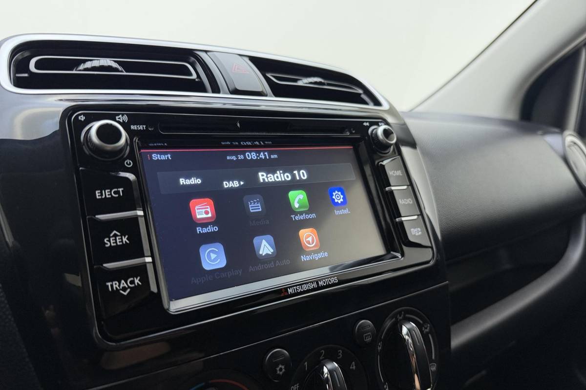 Mitsubishi Space Star Mitsubishi Space Star 1.0 Active | 70PK | Navigatie | Airco | Apple Carplay | Android Auto | Lichtmetalen Velgen | Bluetooth | Privacy Glas |