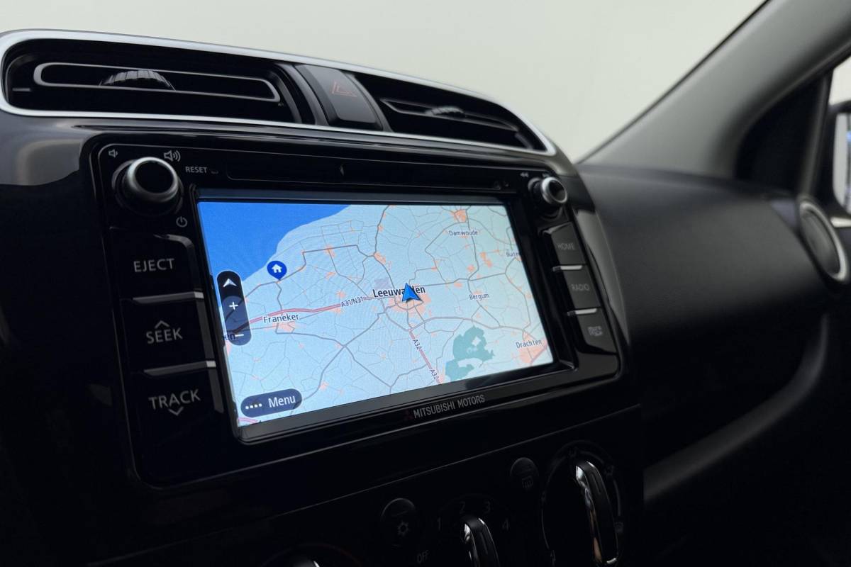 Mitsubishi Space Star Mitsubishi Space Star 1.0 Active | 70PK | Navigatie | Airco | Apple Carplay | Android Auto | Lichtmetalen Velgen | Bluetooth | Privacy Glas |