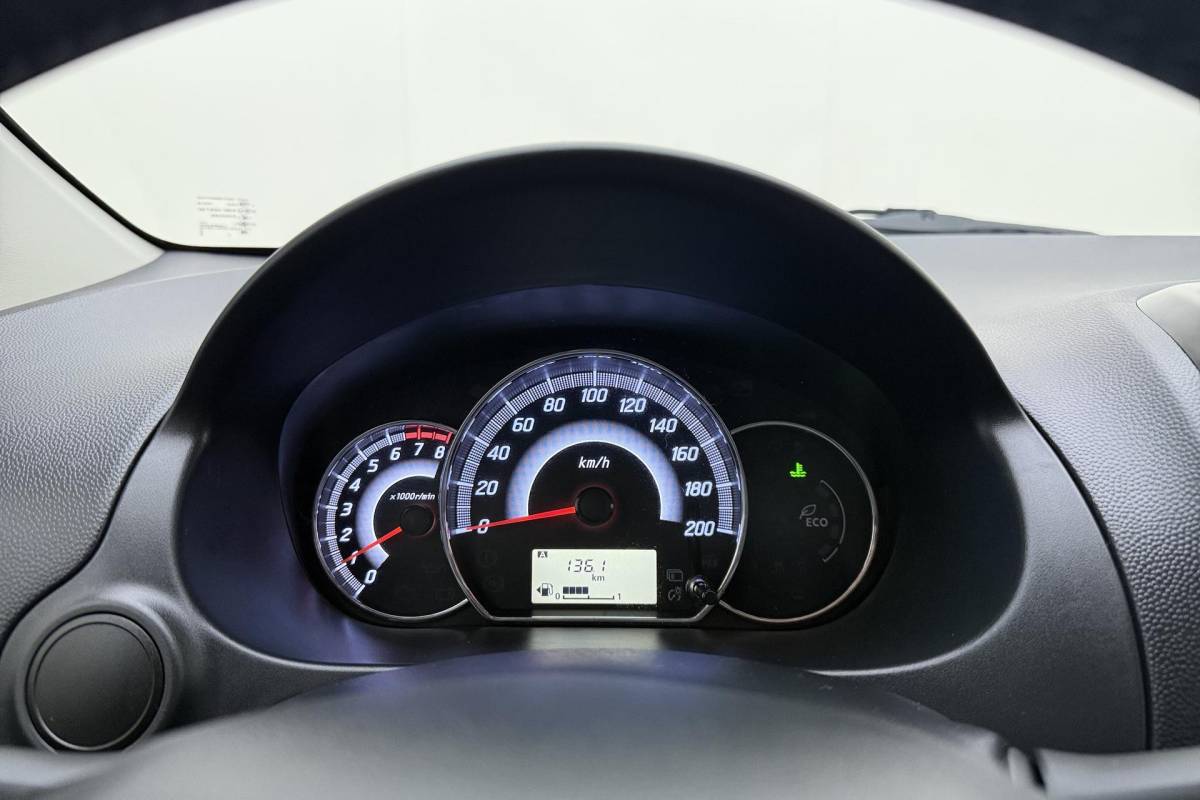 Mitsubishi Space Star Mitsubishi Space Star 1.0 Active | 70PK | Navigatie | Airco | Apple Carplay | Android Auto | Lichtmetalen Velgen | Bluetooth | Privacy Glas |