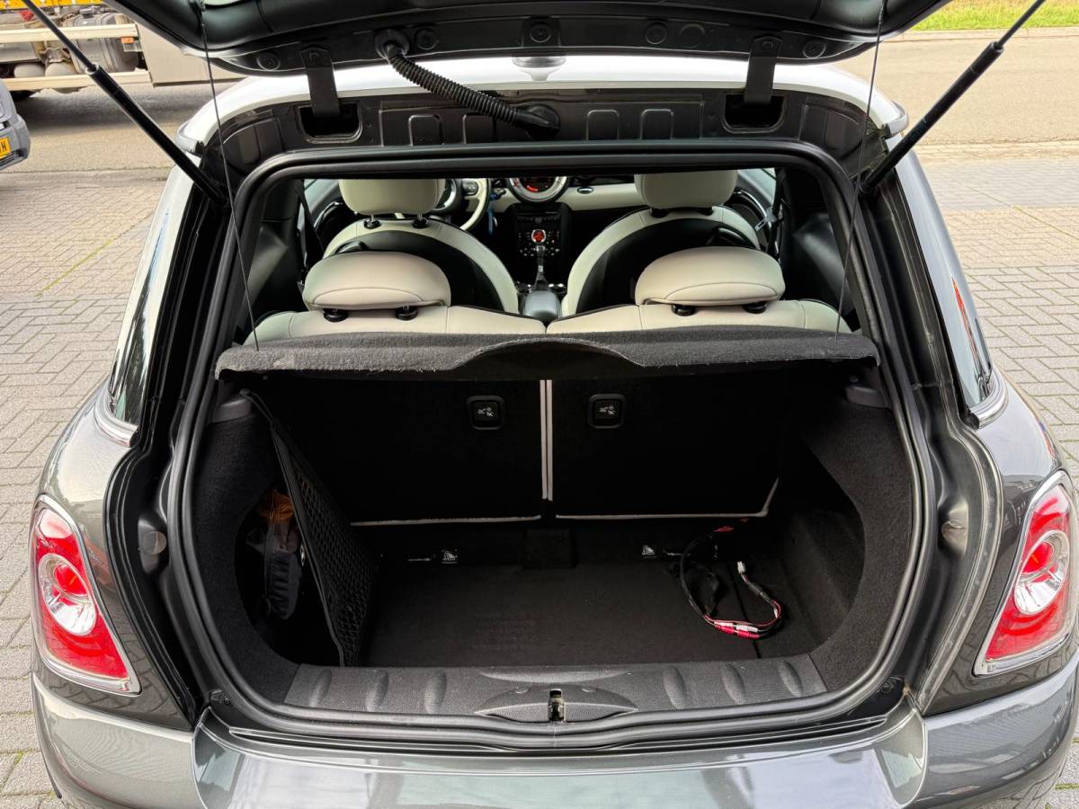 MINI 3-Deurs MINI 3-Deurs 2.0 Cooper SD Monte Carlo | 3/6/12 MND GARANTIE | AUTOMAAT | CRUISE | XENON | GOED ONDERHOUDEN | BLUETOOTH | CLIMA |