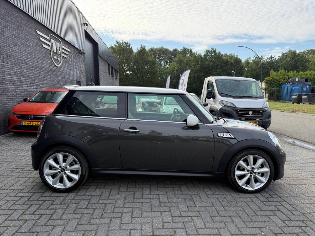 MINI 3-Deurs MINI 3-Deurs 2.0 Cooper SD Monte Carlo | 3/6/12 MND GARANTIE | AUTOMAAT | CRUISE | XENON | GOED ONDERHOUDEN | BLUETOOTH | CLIMA |