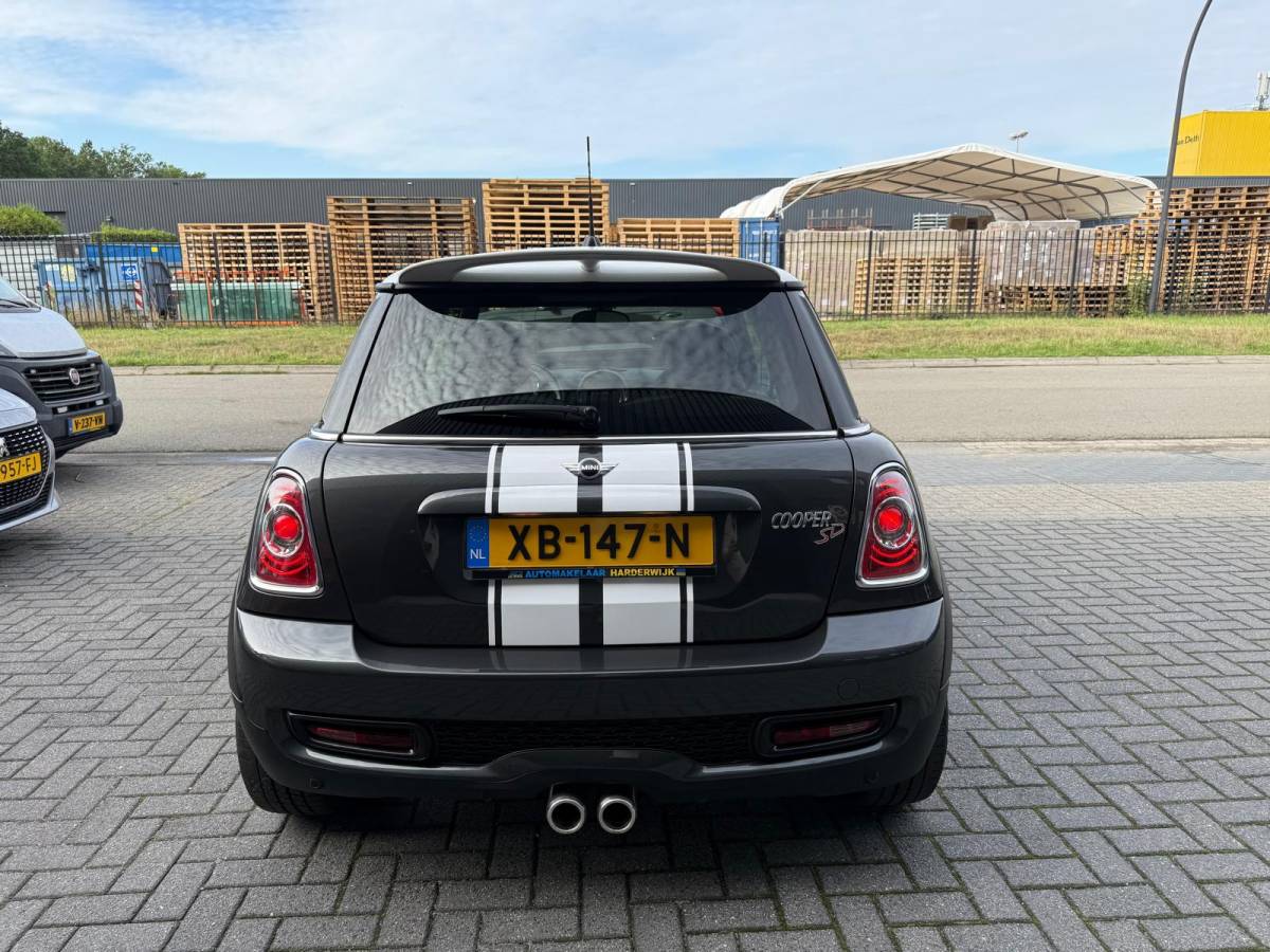 MINI 3-Deurs MINI 3-Deurs 2.0 Cooper SD Monte Carlo | 3/6/12 MND GARANTIE | AUTOMAAT | CRUISE | XENON | GOED ONDERHOUDEN | BLUETOOTH | CLIMA |