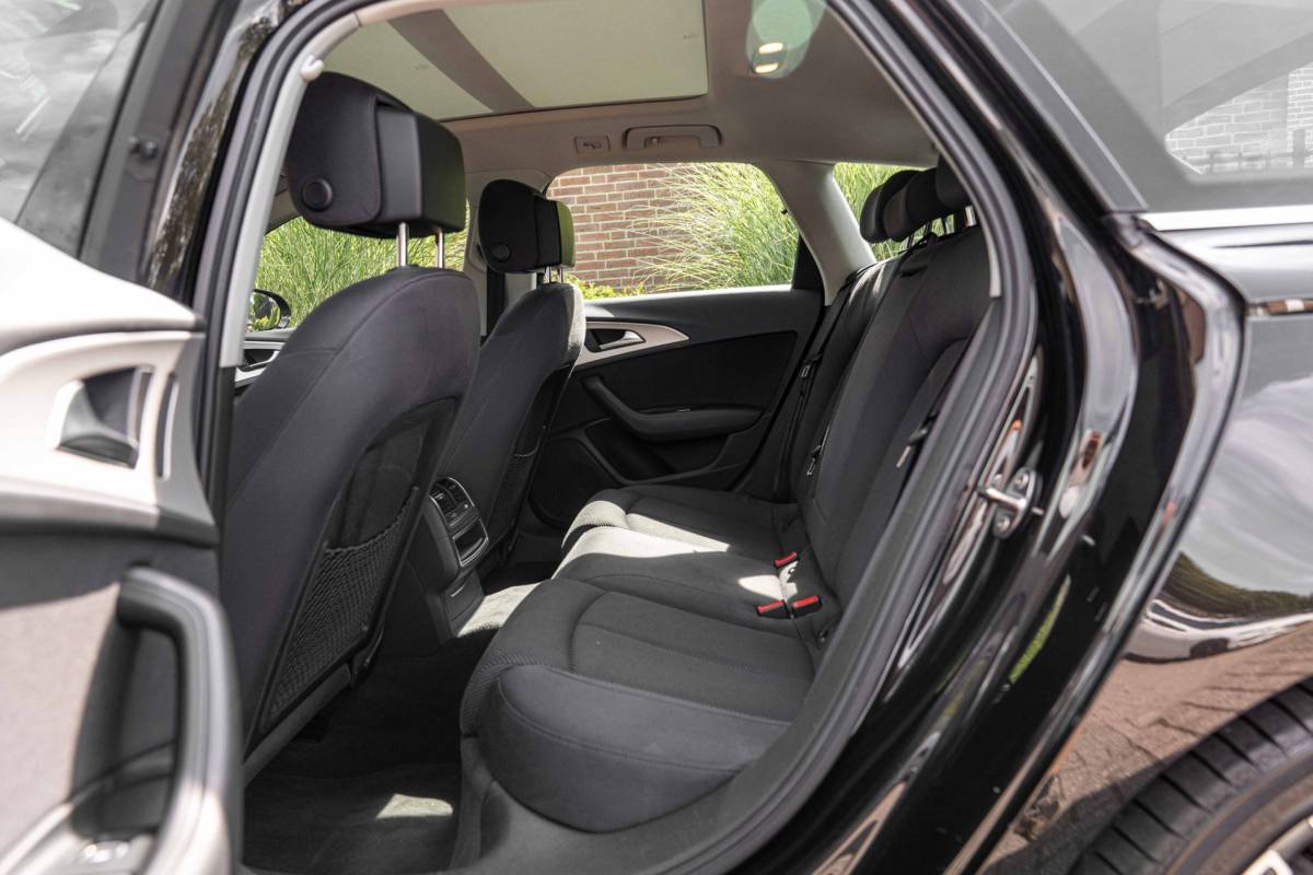 Audi A6 Audi A6 Avant 2.0 TFSI Premium Edition 252 PK Aut. ACC Trekhaak Pano Keyless Camera 20”