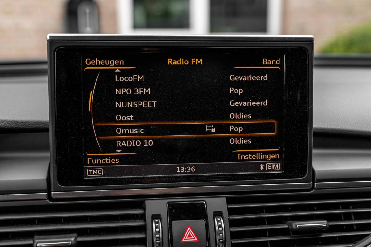 Audi A6 Audi A6 Avant 2.0 TFSI Premium Edition 252 PK Aut. ACC Trekhaak Pano Keyless Camera 20”