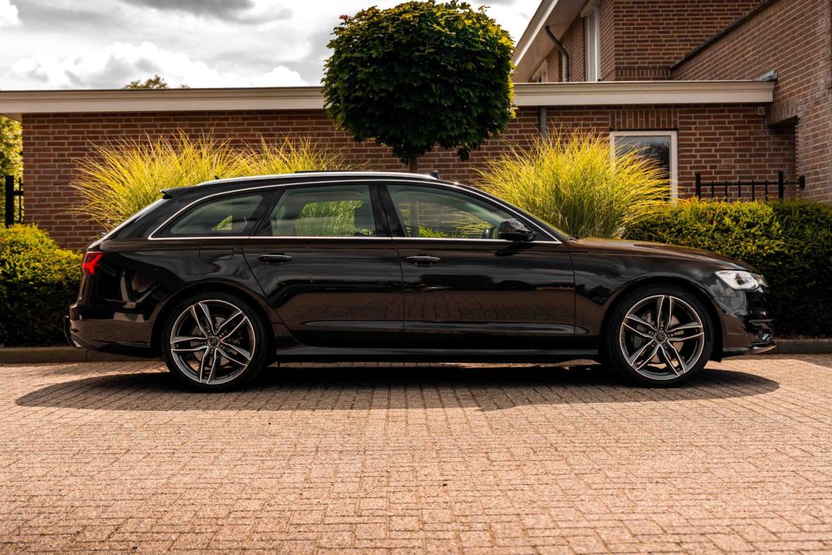 Audi A6 Audi A6 Avant 2.0 TFSI Premium Edition 252 PK Aut. ACC Trekhaak Pano Keyless Camera 20”