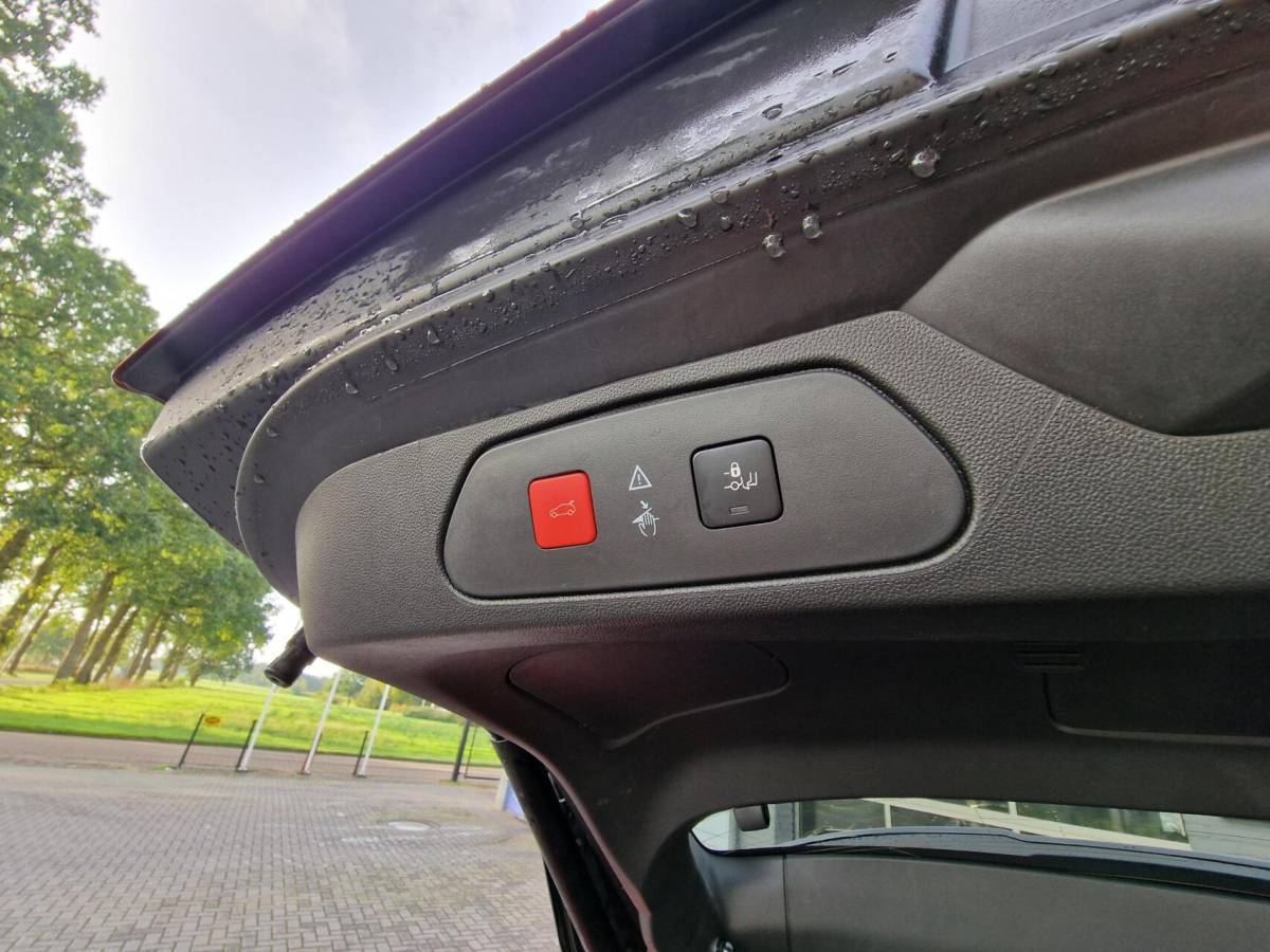 Opel Grandland X Opel Grandland X 1.2 Turbo Ultimate|Trekhaak|Clima|Carplay|camera|PDC|stoel&stuur-verwarming|NL-auto|57.590KM