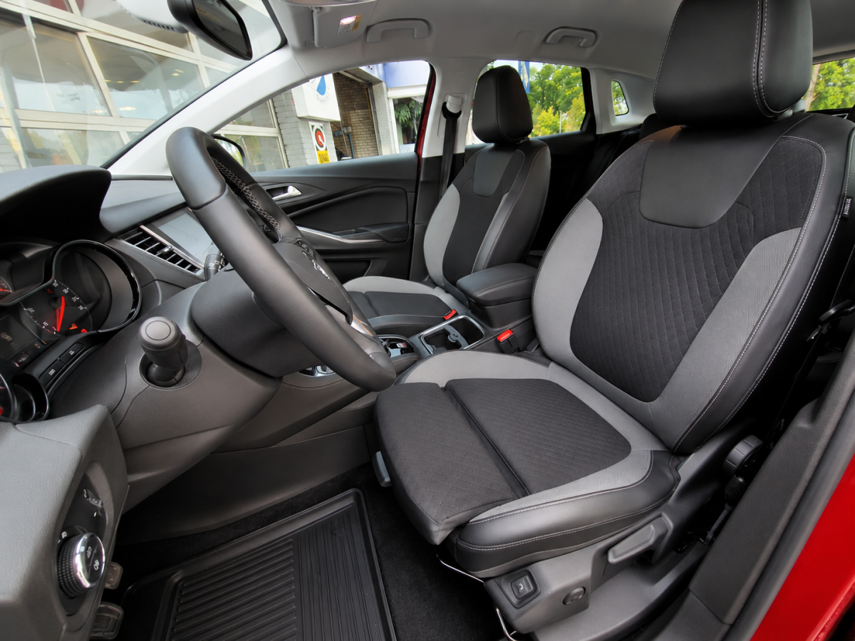Opel Grandland X Opel Grandland X 1.2 Turbo Ultimate|Trekhaak|Clima|Carplay|camera|PDC|stoel&stuur-verwarming|NL-auto|57.590KM