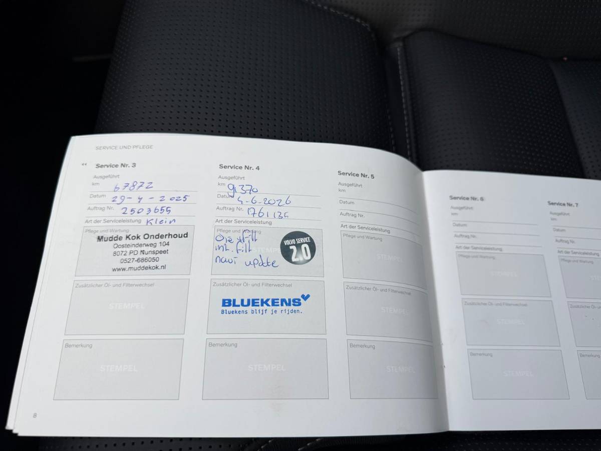 Volvo XC60 Volvo XC60 2.0 T8 Plug-in hybrid AWD Inscription Exclusive | 1E EIGENAAR | 3/6/12 MND GARANTIE | PANO | LED | ACC | DAB | CARPLAY | TREKHAAK | STOELKOELING |