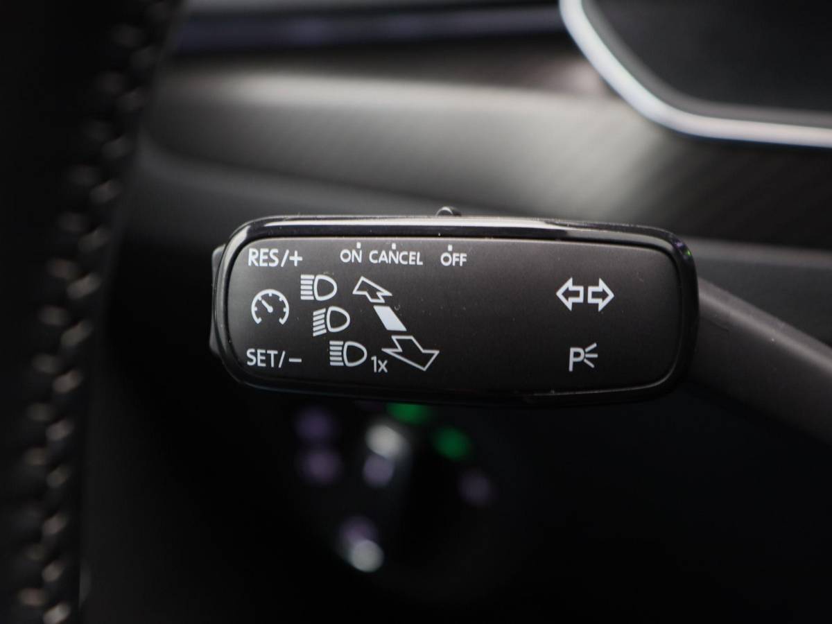 Škoda Superb Škoda Superb Combi 1.4 TSi 218 Pk iV Sportline Business | Trekhaak | Stoelverwarming | CarPlay | Camera | Cruise Control | Navigatie | Full LED | 19 Inch | 91.754 Km !!