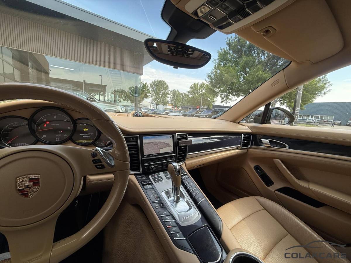 Porsche Panamera Porsche Panamera 3.0 D/300pk/Facelift/Schuifdak/NAP/Luchtver