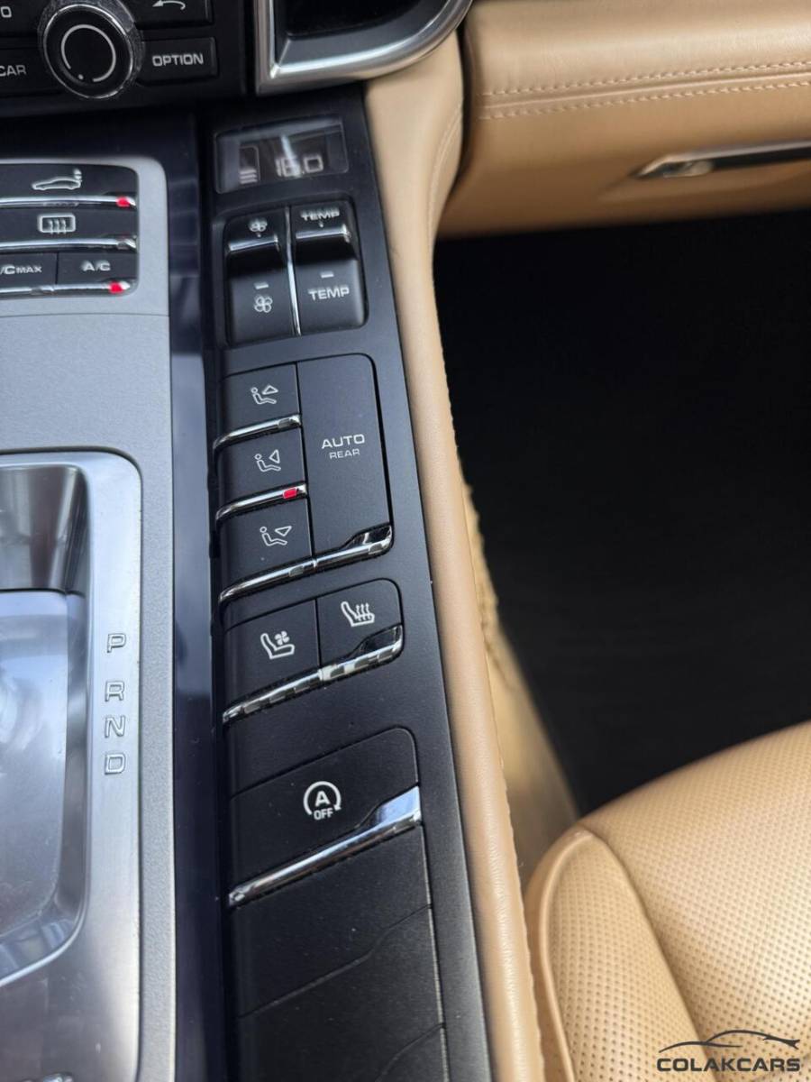 Porsche Panamera Porsche Panamera 3.0 D/300pk/Facelift/Schuifdak/NAP/Luchtver