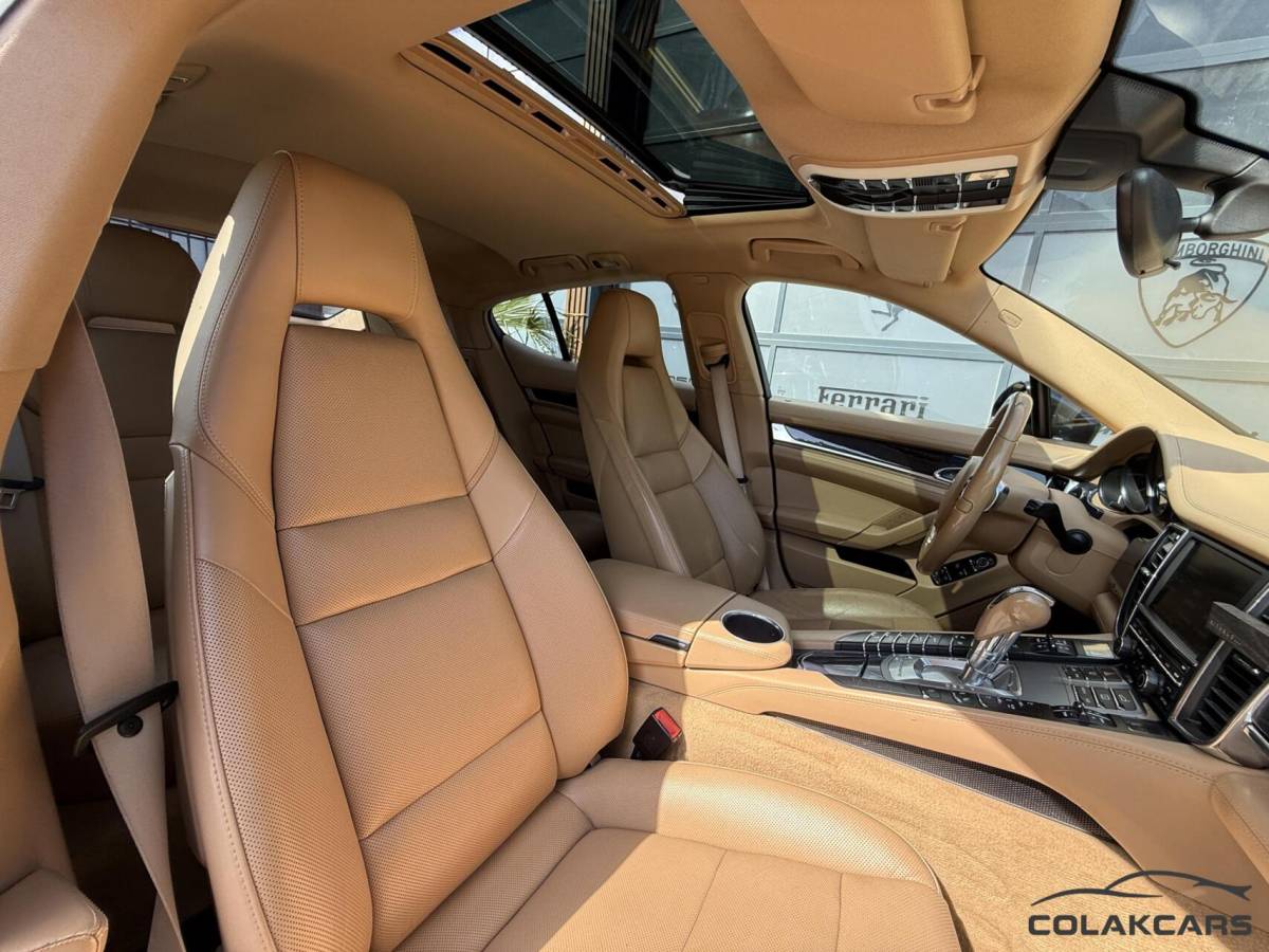 Porsche Panamera Porsche Panamera 3.0 D/300pk/Facelift/Schuifdak/NAP/Luchtver