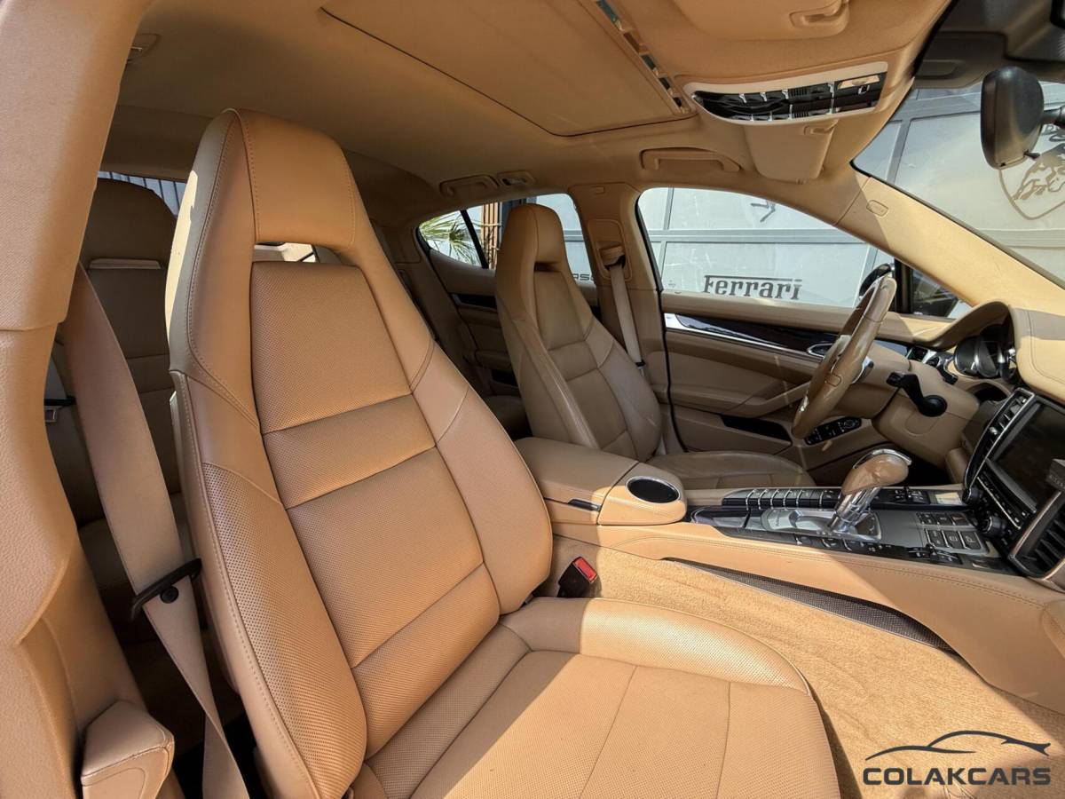 Porsche Panamera Porsche Panamera 3.0 D/300pk/Facelift/Schuifdak/NAP/Luchtver
