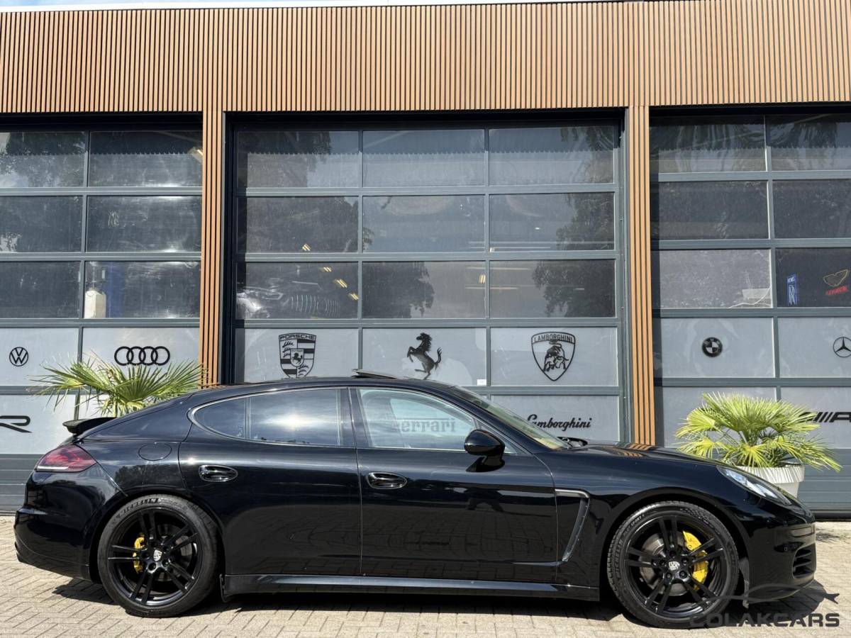 Porsche Panamera Porsche Panamera 3.0 D/300pk/Facelift/Schuifdak/NAP/Luchtver