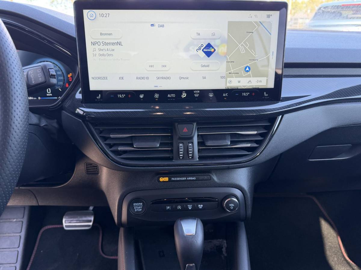 Ford Focus Ford Focus Wagon 1.0 EcoBoost Hybrid ST Line X 155pk | Driver Assistance Pack | Trekhaak afneembaar | AGR stoel | 18 inch Lichtmetaal | Winterpack
