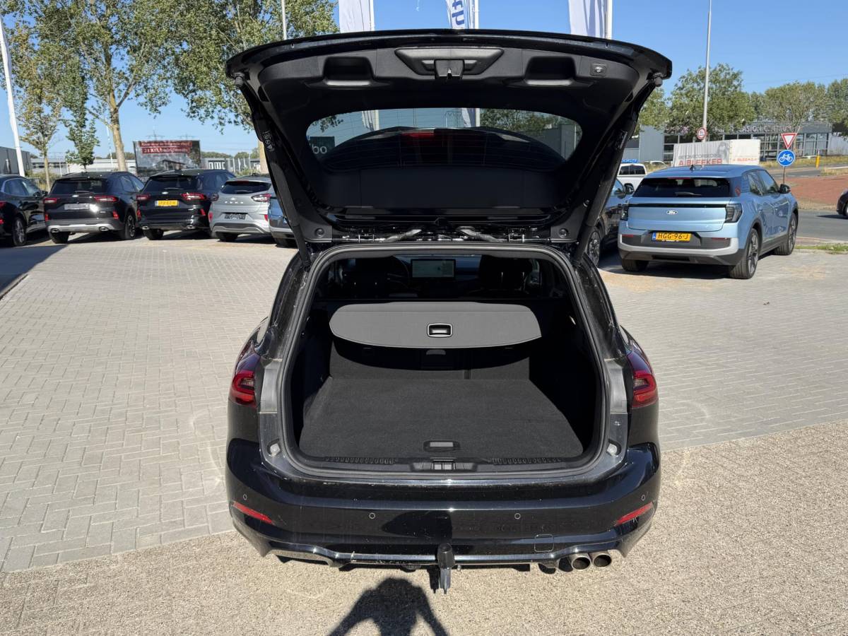 Ford Focus Ford Focus Wagon 1.0 EcoBoost Hybrid ST Line X 155pk | Driver Assistance Pack | Trekhaak afneembaar | AGR stoel | 18 inch Lichtmetaal | Winterpack