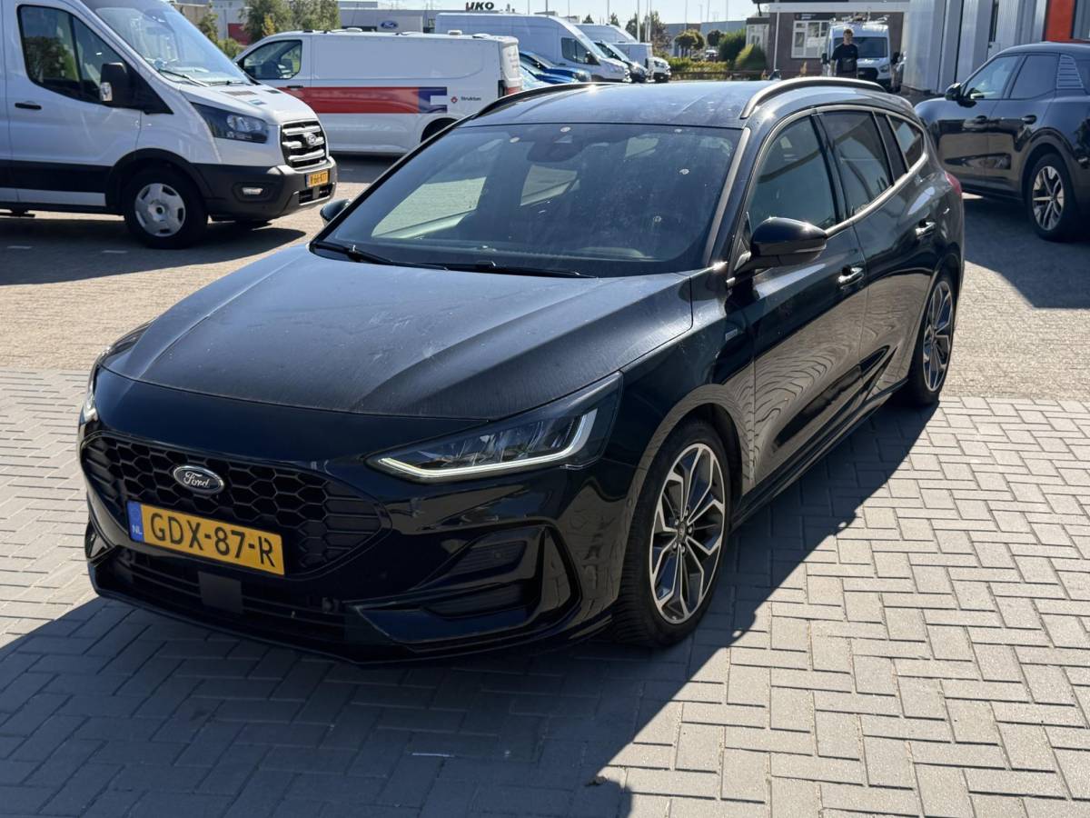 Ford Focus Ford Focus Wagon 1.0 EcoBoost Hybrid ST Line X 155pk | Driver Assistance Pack | Trekhaak afneembaar | AGR stoel | 18 inch Lichtmetaal | Winterpack