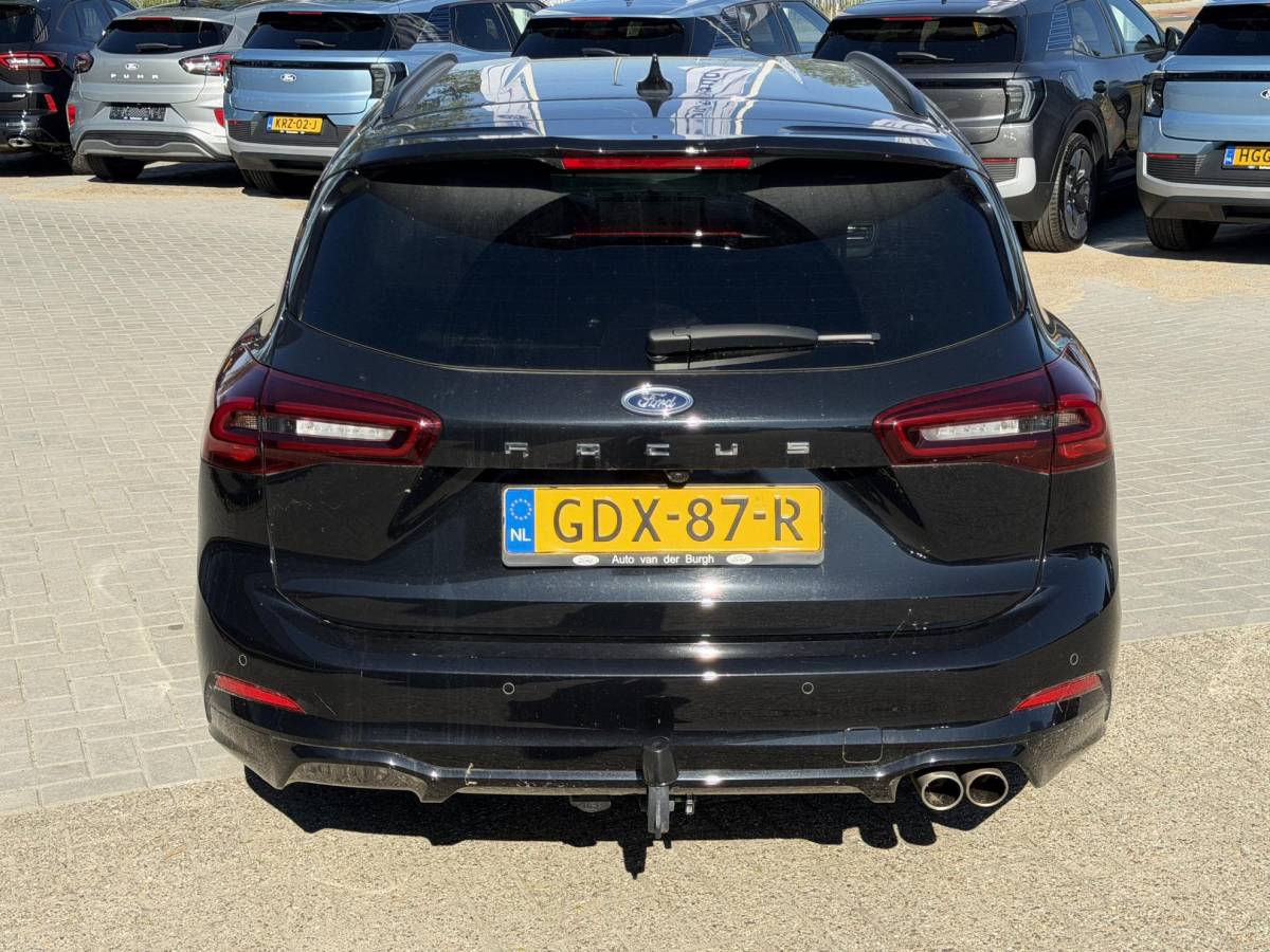Ford Focus Ford Focus Wagon 1.0 EcoBoost Hybrid ST Line X 155pk | Driver Assistance Pack | Trekhaak afneembaar | AGR stoel | 18 inch Lichtmetaal | Winterpack