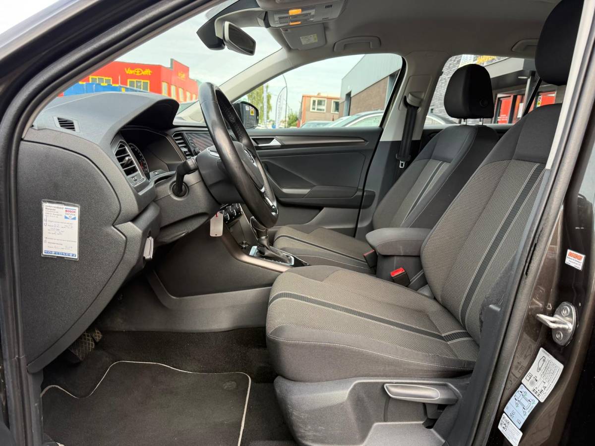 Volkswagen T-Roc Volkswagen T-Roc 1.5 TSI Style | 1E EIGENAAR | 3/6/12 MND GARANTIE | AUTOMAAT | ACC | NAVI | CARPLAY | DAB | LMV |