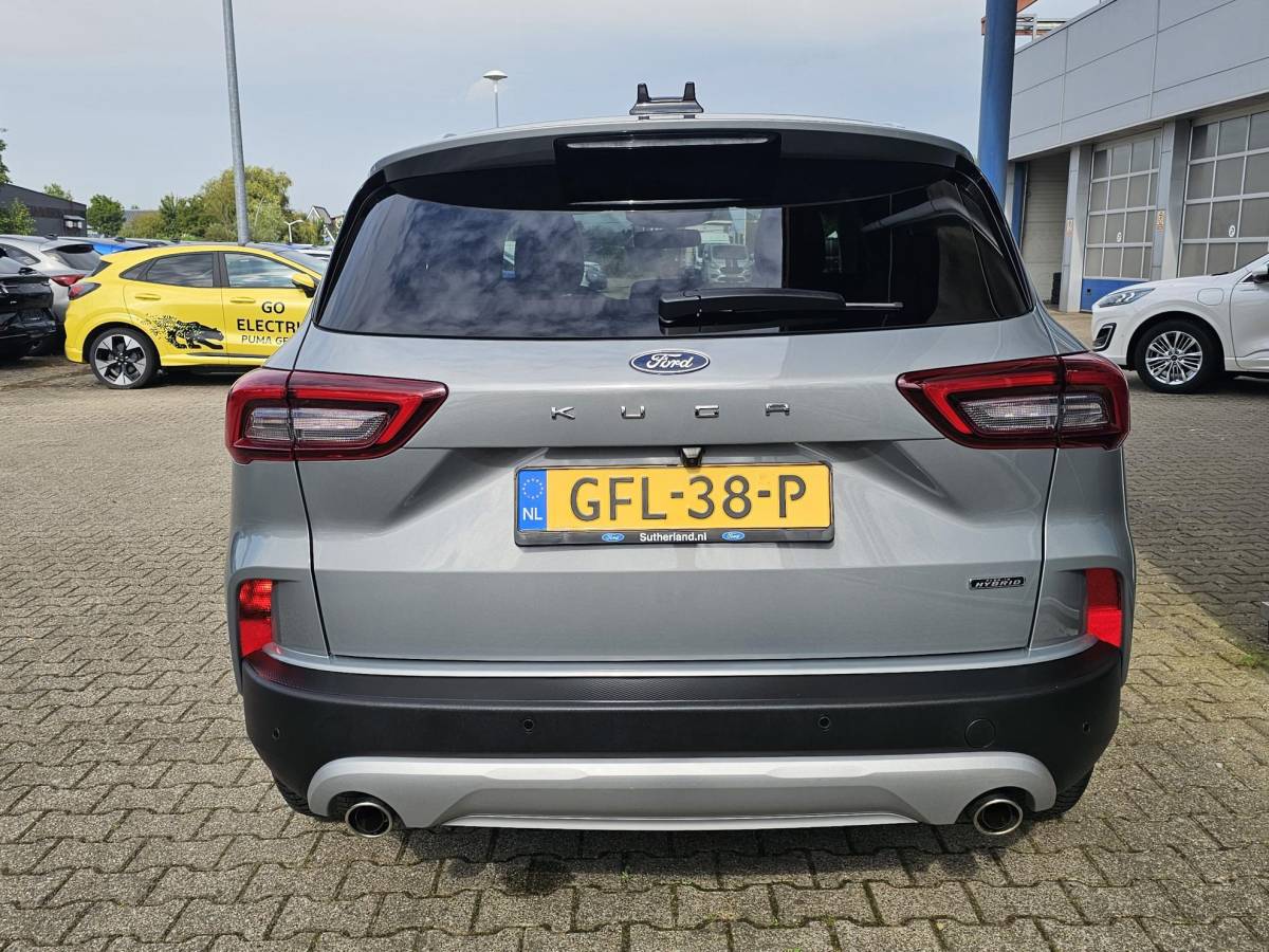 Ford Kuga Ford Kuga 2.5 PHEV Titanium | Wegklapbare trekhaak |Achteruitrijcamera | Cruise control | Draadloos laden | LED |