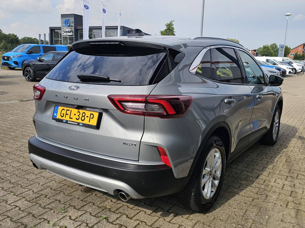 Ford Kuga Ford Kuga 2.5 PHEV Titanium | Wegklapbare trekhaak |Achteruitrijcamera | Cruise control | Draadloos laden | LED |