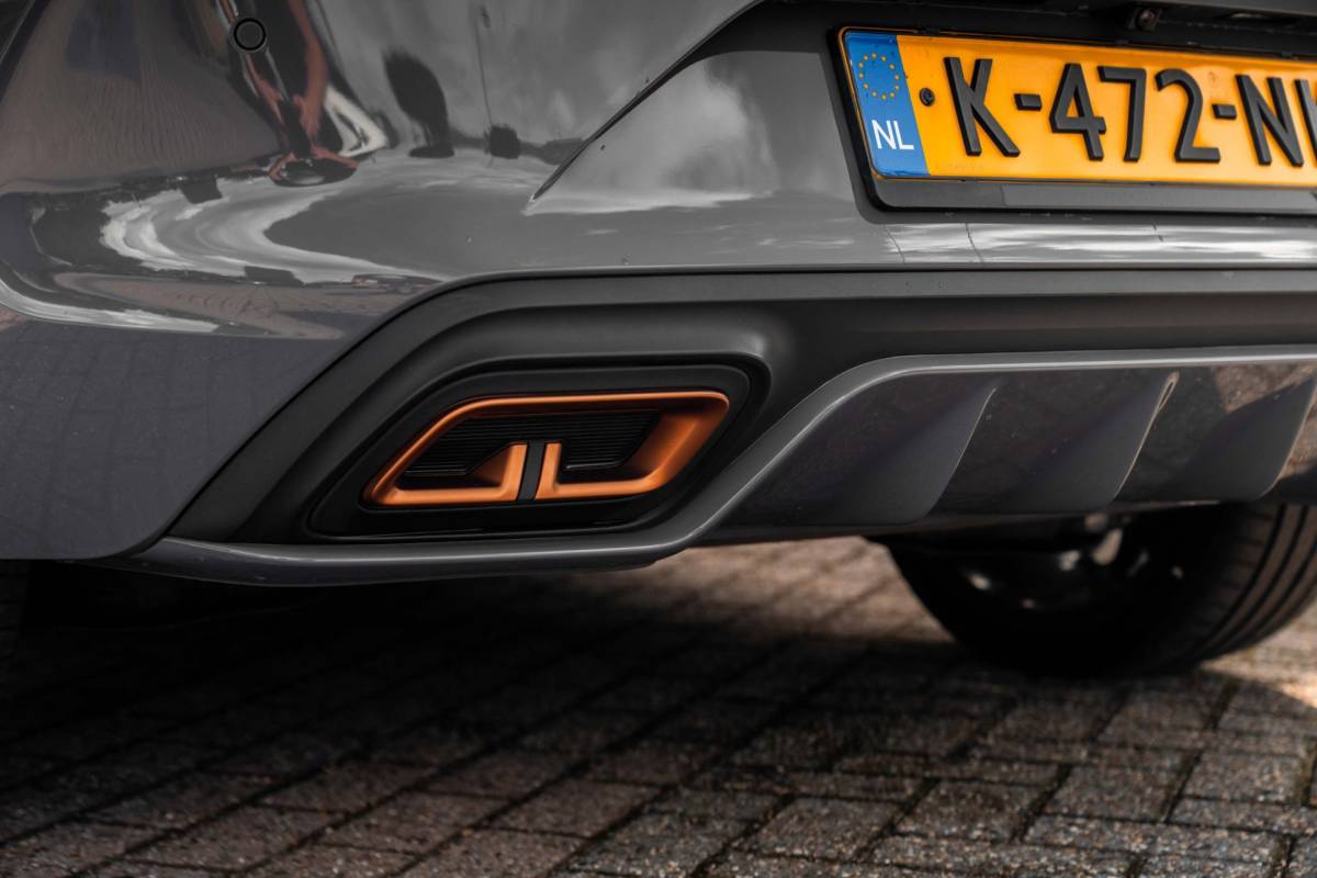 CUPRA Leon Cupra Leon 1.4 e-Hybrid 245 PK ACC Pano Camera VZ Stuurwiel Keyless Stoel/Stuurverw. 19”
