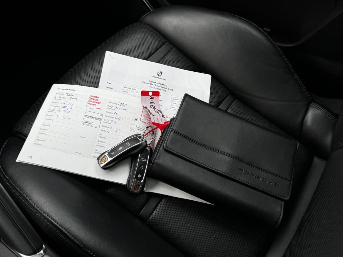 Porsche Cayenne Porsche Cayenne 4.0 Turbo|550PK|SportChrono|Burmester|Pano|PASM|21”|360Cam